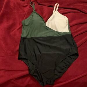 NWOT Kona Sol one piece color block swimsuit